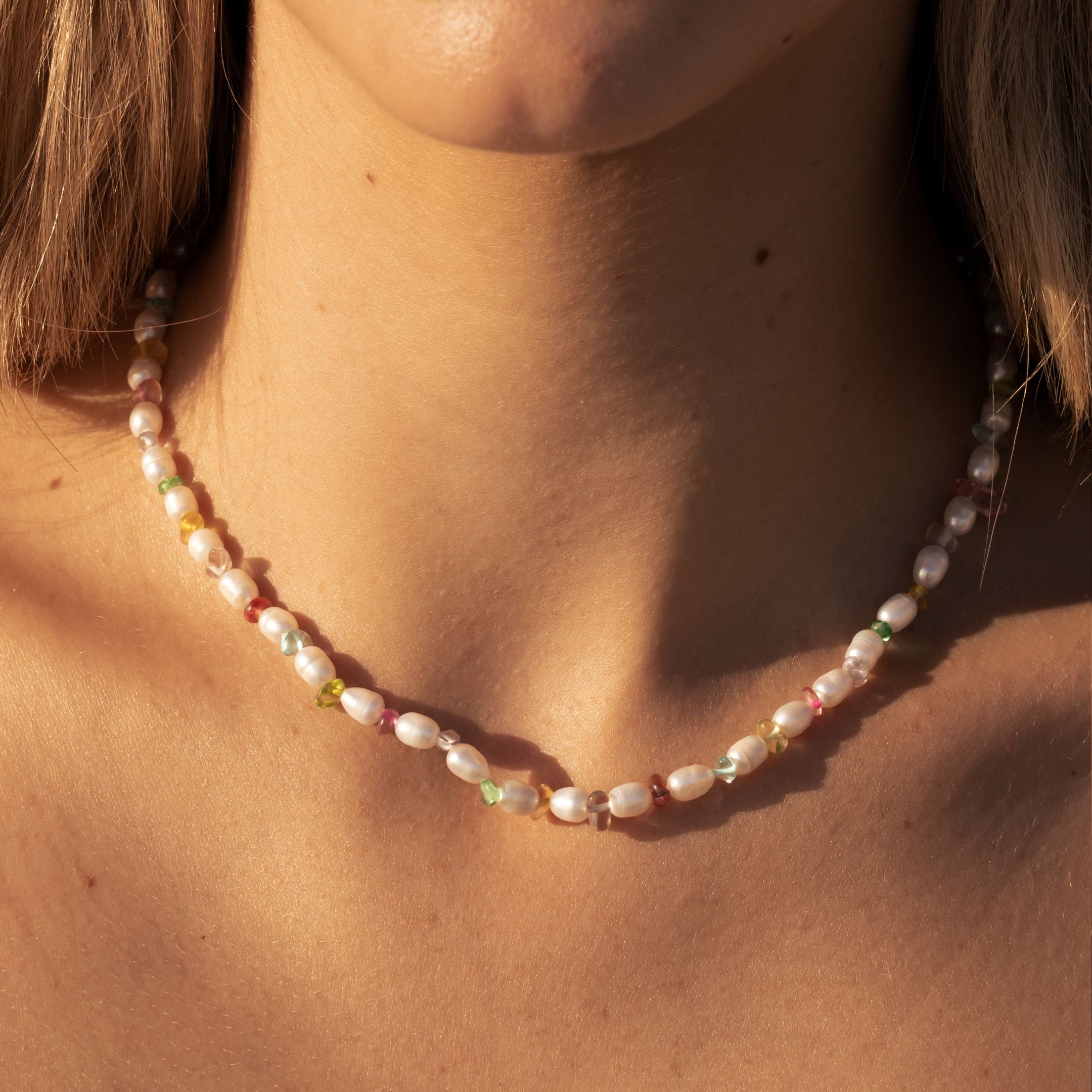 Color Stone Pearl Choker