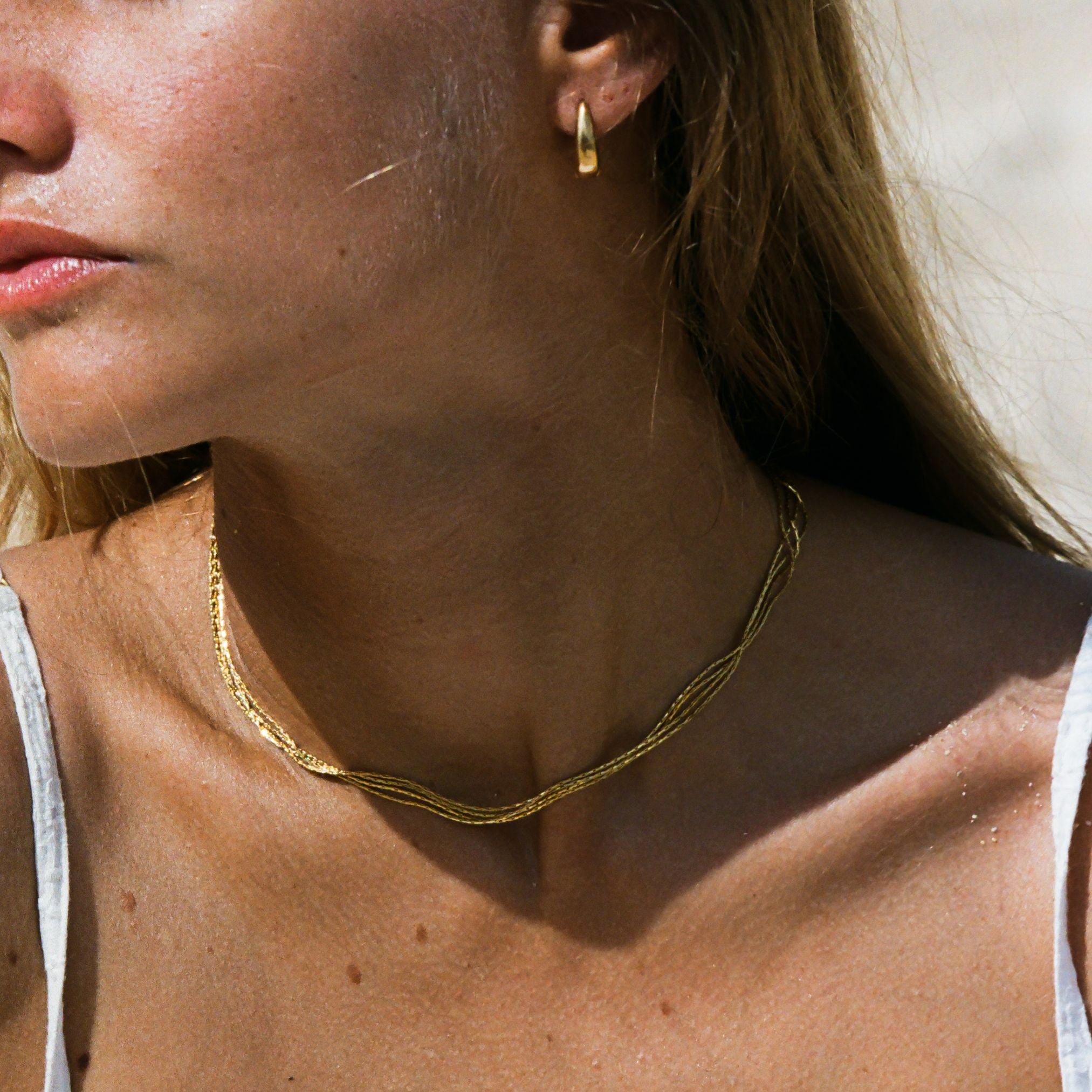 Layered dainty choker