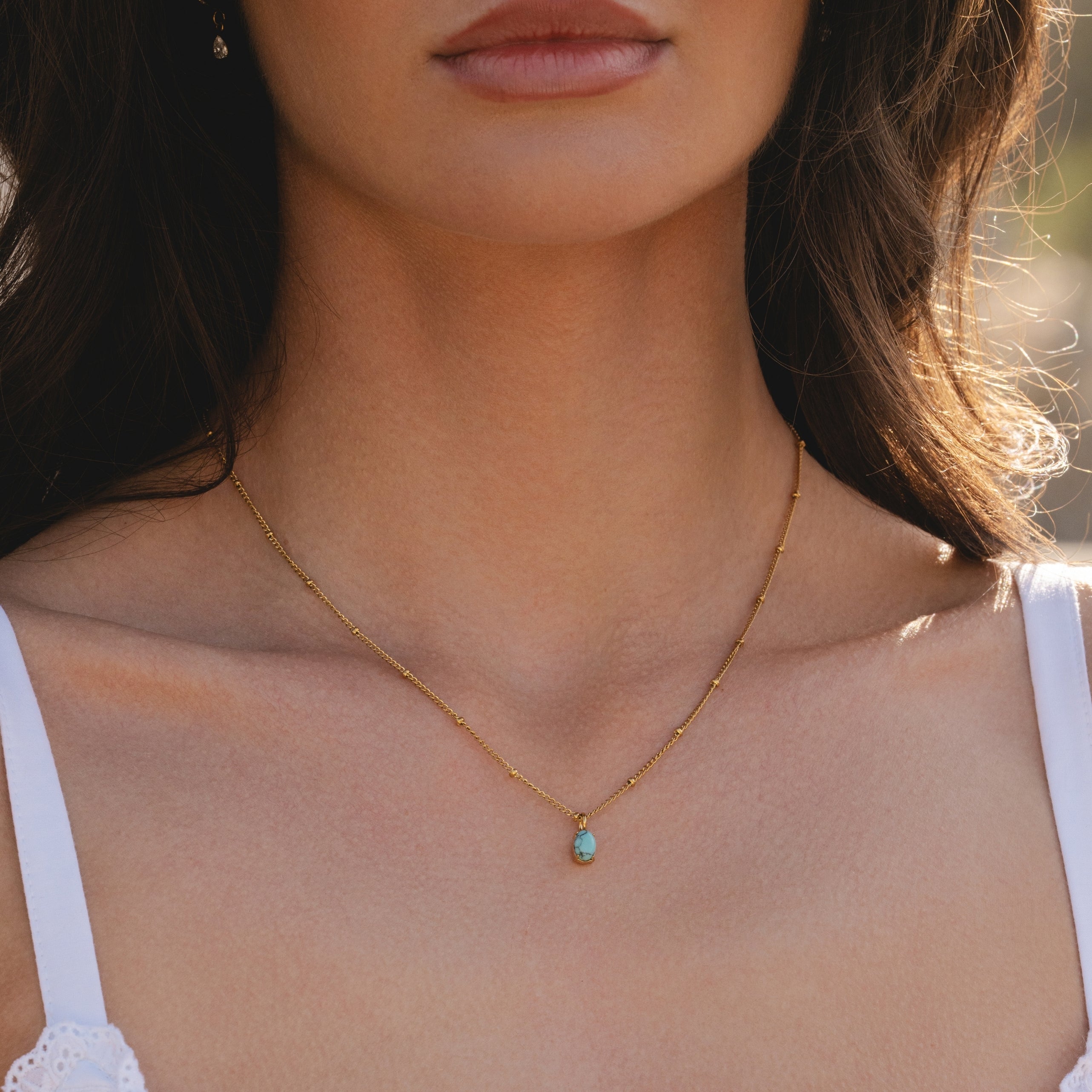 Minimal Turquoise Necklace