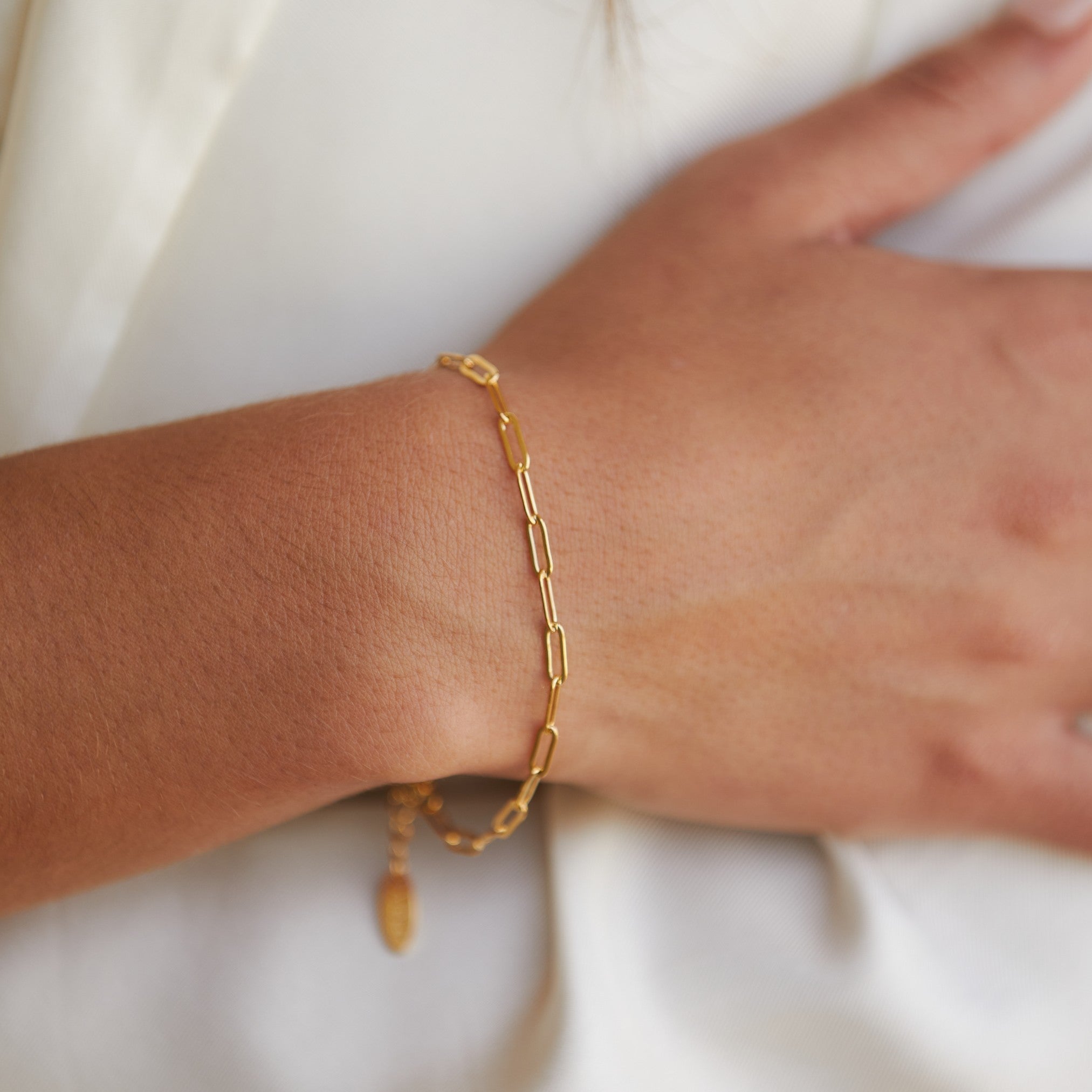 Classic gold bracelet